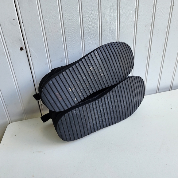 Old Navy Cozy Lined Faux Fur Winter Boots Ankle Booties Black Womens Size 7 - Picture 11 of 11